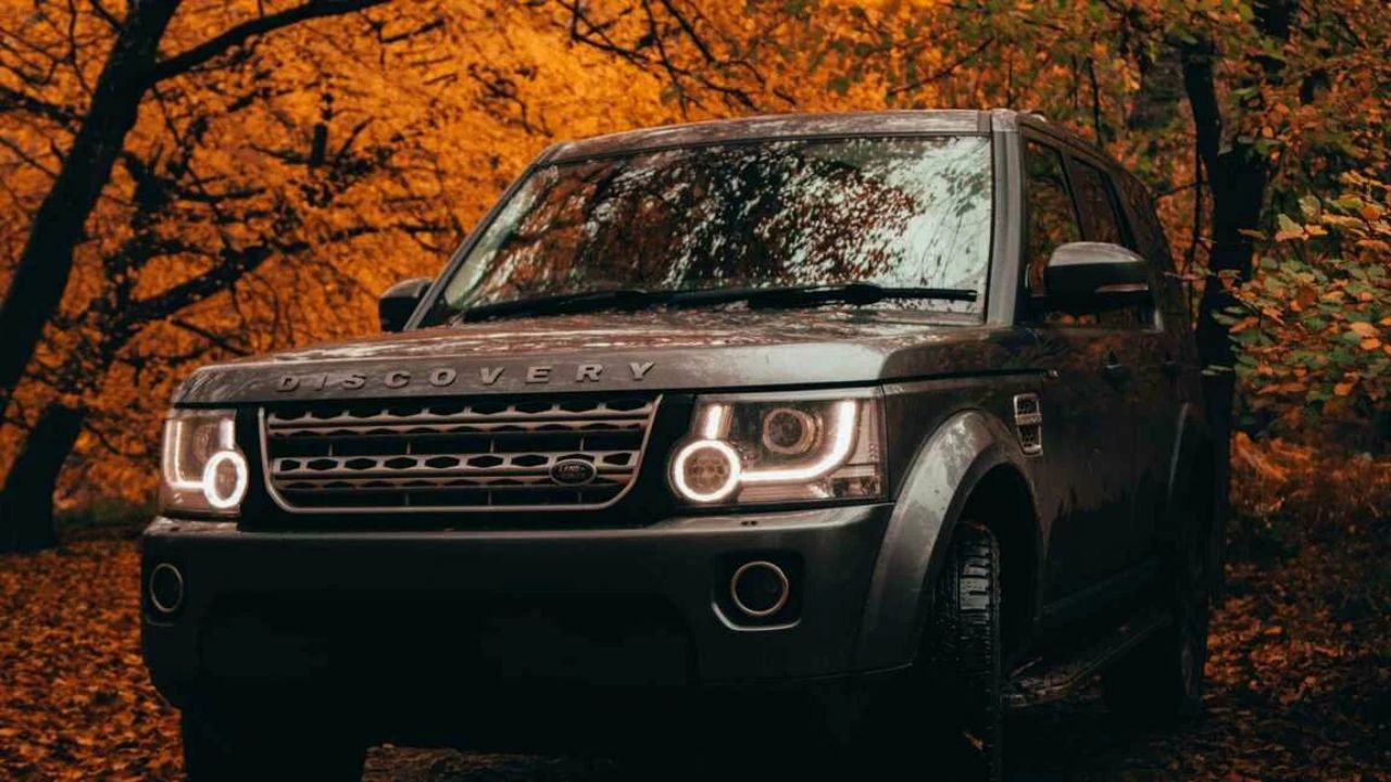 Land Rover discovery price